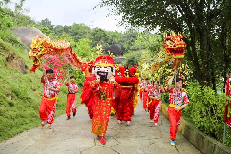 Exciting activities in Da Nang on April 30 12 excitingactivitiesindanangonapril30 4