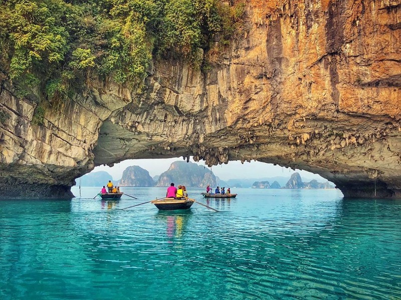 Ha Long travel experience in May 12