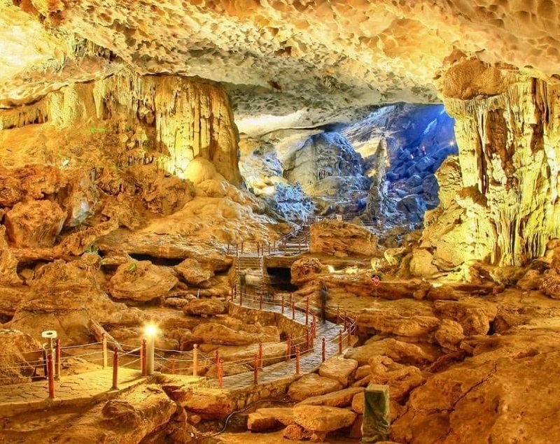 Ha Long travel experience in May 16