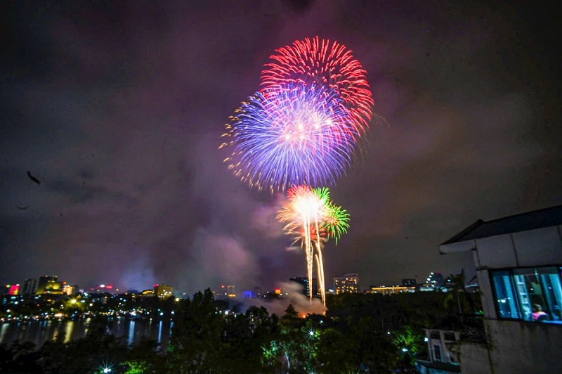 Hanoi Fireworks Festival 11 hanoifireworksfestival3