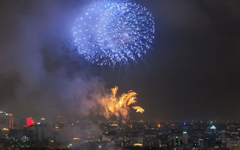 Hanoi Fireworks Festival 12 hanoifireworksfestival4