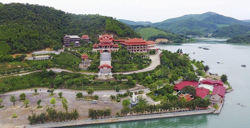 Top 10 điểm du lịch Hạ Long hút khách 22 top10diemdulichhalonghutkhac10