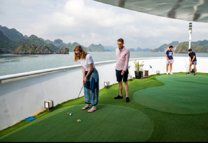 Activities on Ha Long cruise 23 activitiesonhalongcruise8