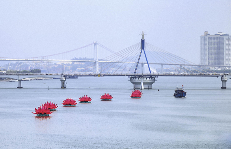 Seven lotus flowers on the Han River 15 sevenlotusflowersonthehanriver