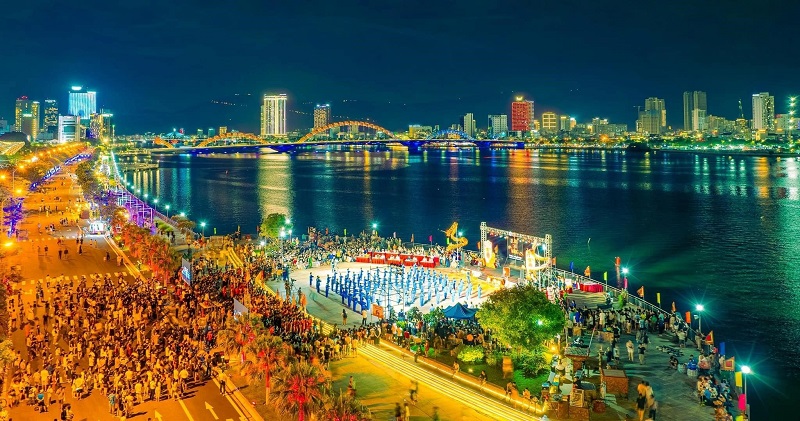 Seven lotus flowers on the Han River 12 sevenlotusflowersonthehanriver4