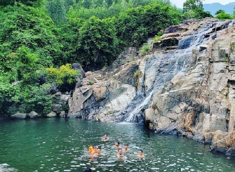 Top 5 dòng suối thơ mộng tại Đà Nẵng 10 top5dongsuoithomongtaidanang3