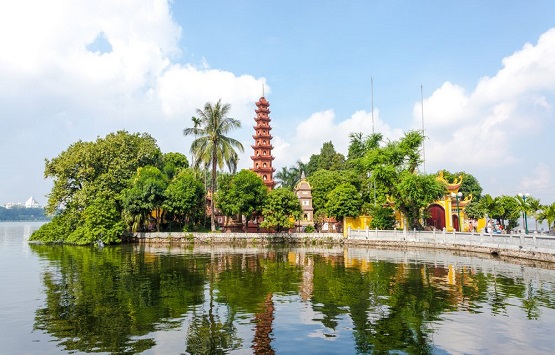 tran quoc pagoda hanoi