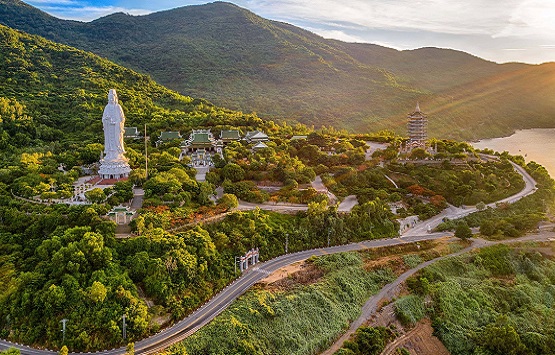 LINH UNG PAGODA – MARBLE MOUNTAIN – HOI AN ANCIENT TOWN