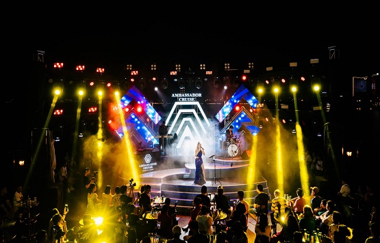 AMBASSADOR DAY CRUISE – HALONG BAY 8 AMBASSADOR DAY CRUISE – HALONG BAY