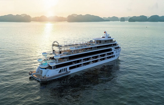 LUNA HALONG CRUISE