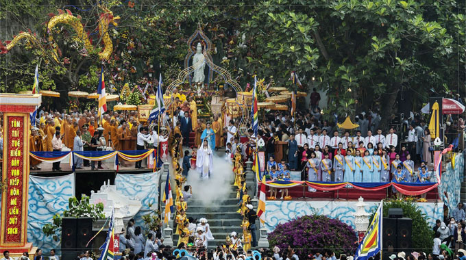 Avalokitesvara (Quan The Am) Festival At Marble Mountains