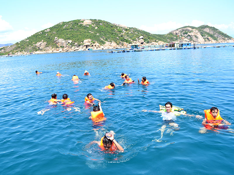 Binh Ba Island Tour Or Binh Hung Island Tour