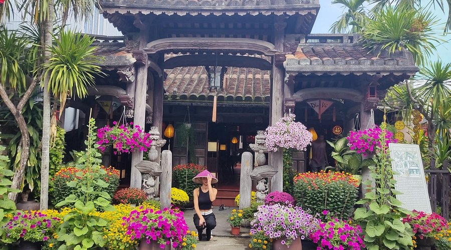 Stay And Experience In Ancient Houses